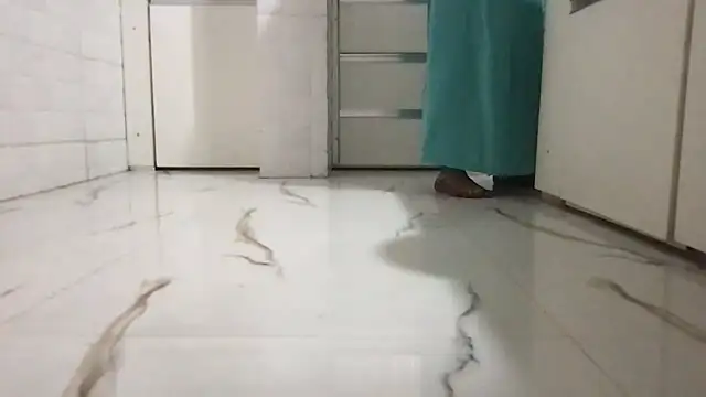 Snapshot of Riyasingh9 chatting on October 12, 2025, 3:52 am Riyasingh9 online show from October 12, 2025, 3:52 am