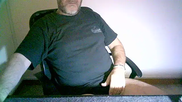 Snapshot of Greek_Passion chatting on October 10, 2025, 8:42 pm Greek Passion online show from October 10, 2025, 8:42 pm