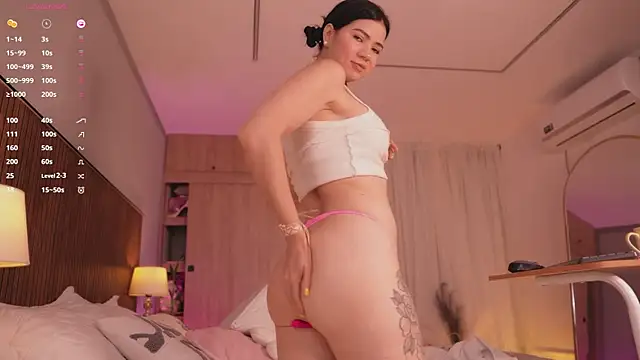 Snapshot of tatikiss_ chatting on February 22, 2026, 11:56 am tatikiss online show from February 22, 2026, 11:56 am