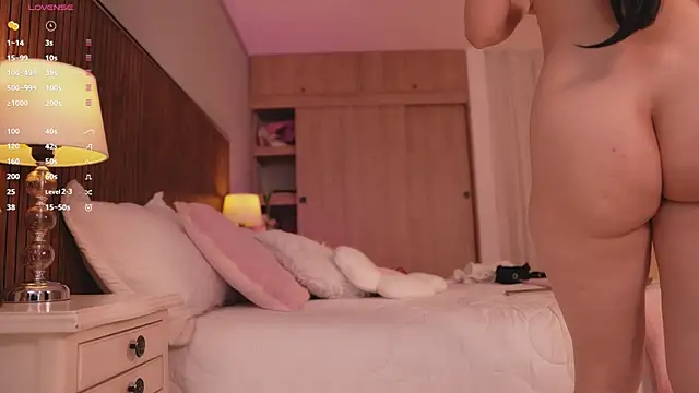 Snapshot of tatikiss_ chatting on January 12, 2026, 11:50 am tatikiss online show from January 12, 2026, 11:50 am