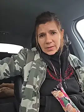 Lina lou4 online show from January 17, 2026, 3:26 pm