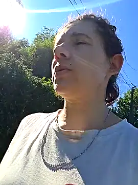 Lina lou4 online show from September 18, 2025, 2:09 pm