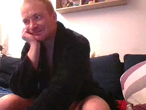 Snapshot of 82liska chatting on May 15, 2026, 11:36 pm 82liska online show from May 15, 2026, 11:36 pm