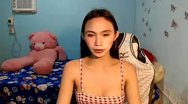 Snapshot of PirateEmpressBoaAico chatting on January 17, 2025, 4:06 am PirateEmpressBoaAico online show from January 17, 2025, 4:06 am