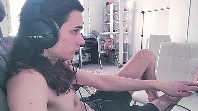 Snapshot of CandyChell chatting on March 30, 2026, 12:28 pm CandyChell online show from March 30, 2026, 12:28 pm