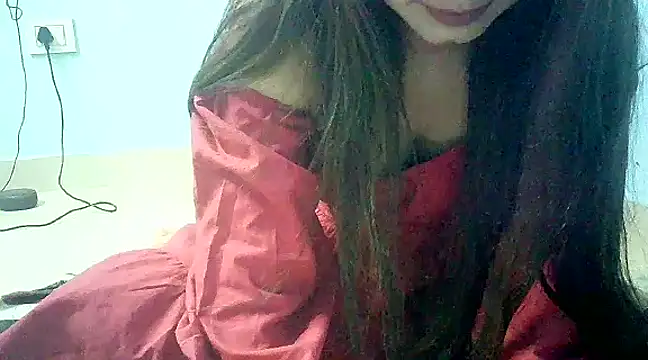 Snapshot of lovelydesi21 chatting on January 26, 2025, 1:36 pm lovelydesi21 online show from January 26, 2025, 1:36 pm