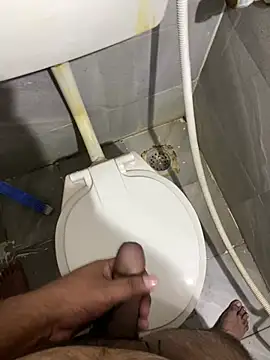 Snapshot of Rahuldhe22 chatting on December 13, 2024, 9:09 pm Rahuldhe22 online show from December 13, 2024, 9:09 pm