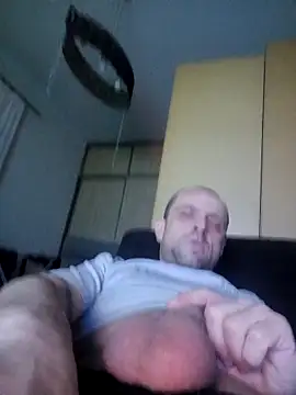 Roman0798 online show from February 11, 2025, 11:33 pm