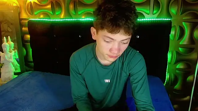 cruz dante online show from March 26, 2026, 7:23 pm