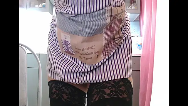 Snapshot of Angelic_Whisper chatting on September 15, 2025, 8:53 pm Angelic Whisper online show from September 15, 2025, 8:53 pm