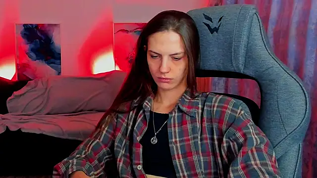 Snapshot of EmilyWilden chatting on November 8, 2025, 8:29 am EmilyWilden online show from November 8, 2025, 8:29 am