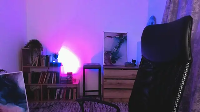 Snapshot of EmilyWilden chatting on January 14, 2025, 8:52 am EmilyWilden online show from January 14, 2025, 8:52 am