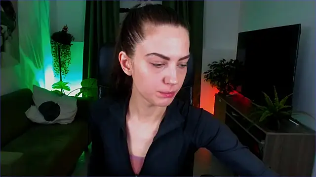 Snapshot of EmilyWilden chatting on January 4, 2025, 9:43 am EmilyWilden online show from January 4, 2025, 9:43 am