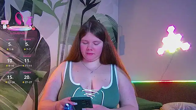 Snapshot of RubyValen chatting on April 3, 2026, 1:45 am RubyValen online show from April 3, 2026, 1:45 am