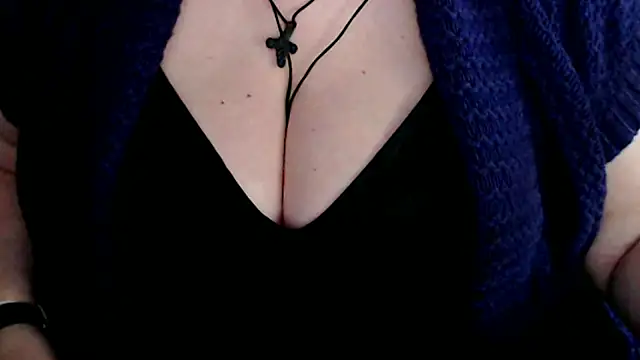 Snapshot of mayasmith chatting on April 8, 2026, 8:05 am mayasmith online show from April 8, 2026, 8:05 am