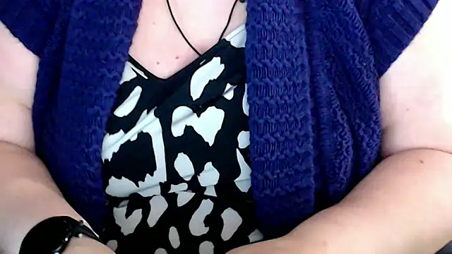 Snapshot of mayasmith chatting on April 12, 2026, 9:56 am mayasmith online show from April 12, 2026, 9:56 am