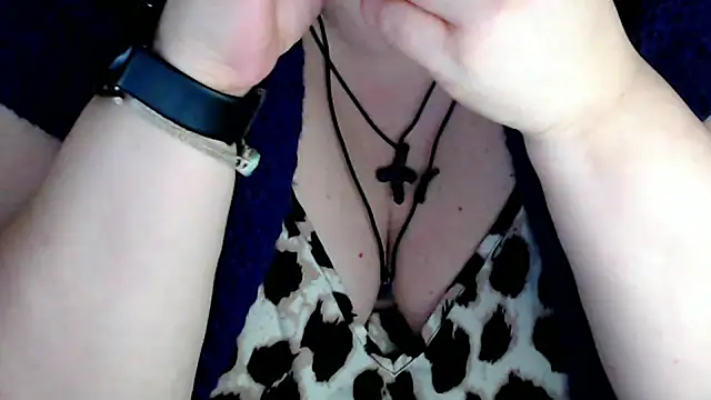 Snapshot of mayasmith chatting on April 2, 2026, 7:26 am mayasmith online show from April 2, 2026, 7:26 am