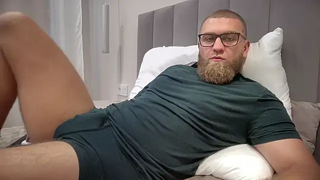 Bear bear  online show from October 2, 2025, 11:35 am