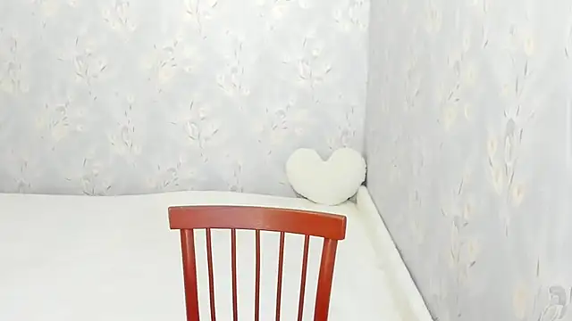 Snapshot of Rainbow_lady chatting on April 20, 2026, 10:18 am Rainbow lady online show from April 20, 2026, 10:18 am