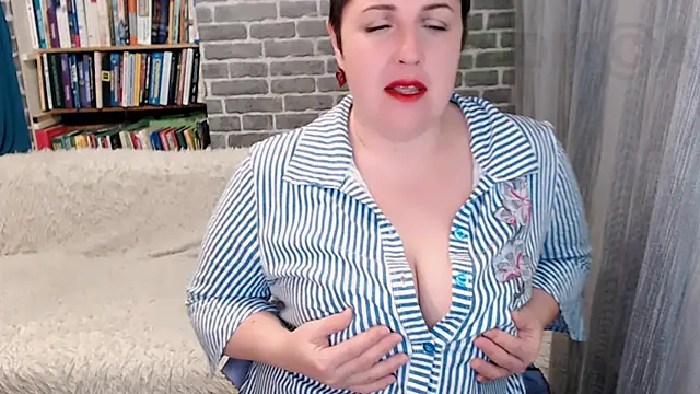 Rainbow lady online show from October 25, 2025, 2:44 am