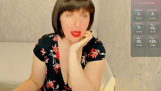 Snapshot of Rainbow_lady chatting on May 5, 2026, 10:29 am Rainbow lady online show from May 5, 2026, 10:29 am