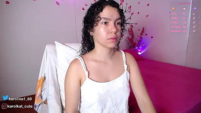 Karolina 1 online show from November 16, 2025, 2:00 pm