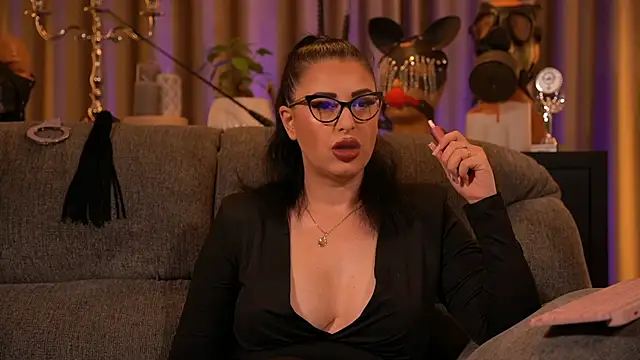Snapshot of kelly_kent chatting on September 8, 2025, 10:31 pm kelly kent online show from September 8, 2025, 10:31 pm