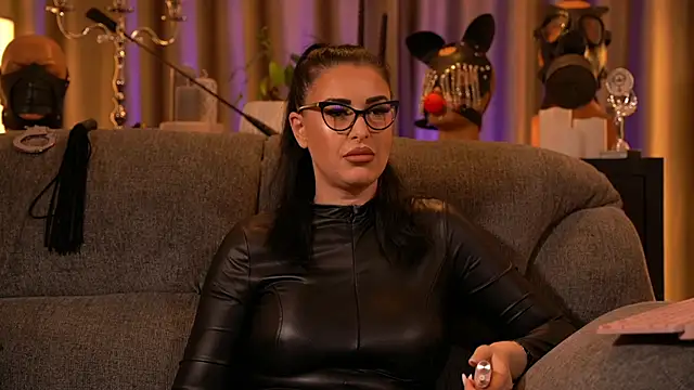 kelly kent online show from November 21, 2025, 9:03 pm