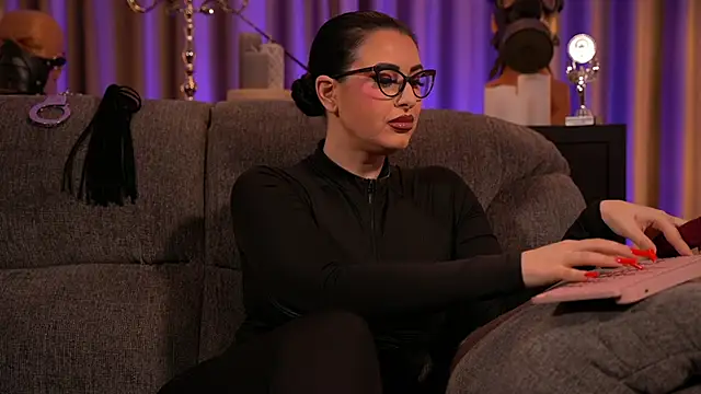 Snapshot of kelly_kent chatting on March 3, 2025, 1:38 am kelly kent online show from March 3, 2025, 1:38 am
