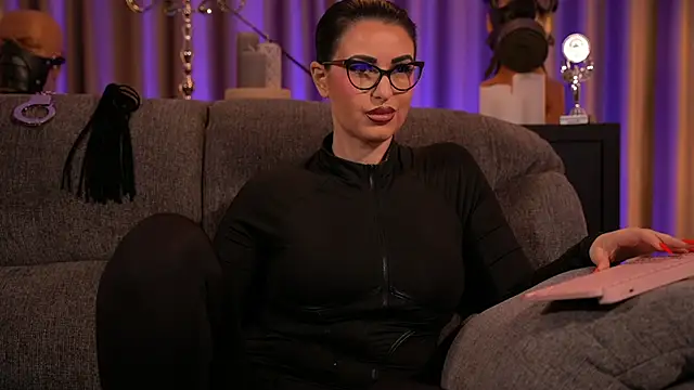 Snapshot of kelly_kent chatting on March 3, 2025, 4:43 am kelly kent online show from March 3, 2025, 4:43 am