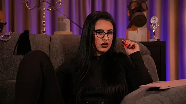 Snapshot of kelly_kent chatting on February 19, 2025, 11:46 pm kelly kent online show from February 19, 2025, 11:46 pm