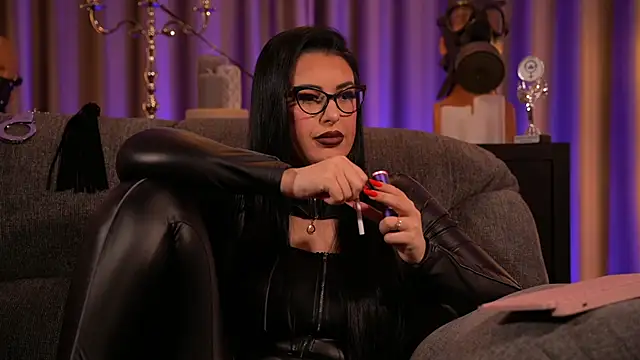 Snapshot of kelly_kent chatting on February 20, 2025, 10:26 pm kelly kent online show from February 20, 2025, 10:26 pm