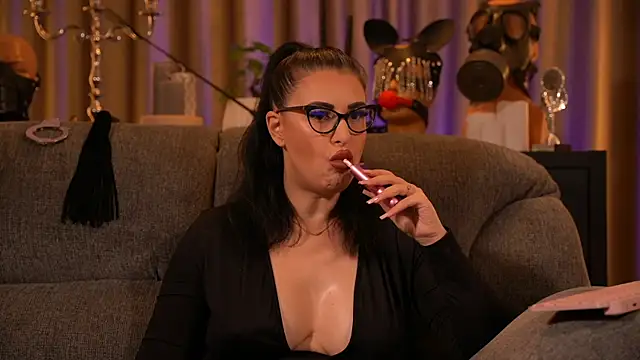 Snapshot of kelly_kent chatting on September 12, 2025, 11:15 pm kelly kent online show from September 12, 2025, 11:15 pm