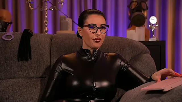 Snapshot of kelly_kent chatting on February 28, 2025, 11:12 pm kelly kent online show from February 28, 2025, 11:12 pm