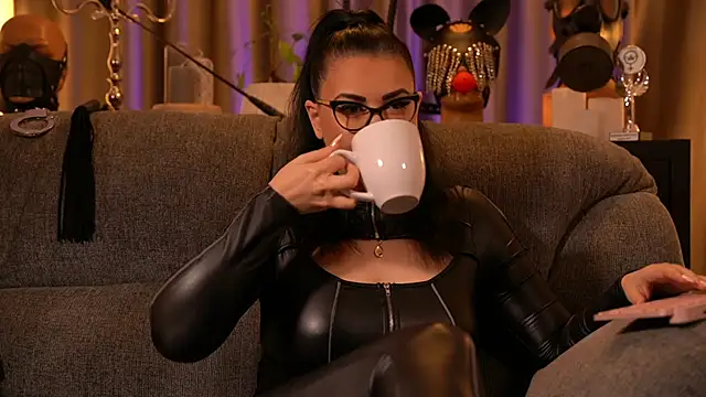 kelly kent online show from November 28, 2025, 11:16 pm