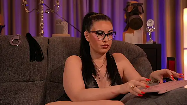 Snapshot of kelly_kent chatting on February 15, 2025, 4:36 am kelly kent online show from February 15, 2025, 4:36 am