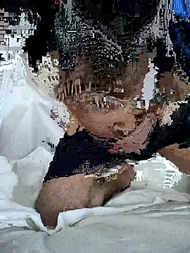 Snapshot of Manuel_Ferrara96 chatting on April 20, 2026, 7:22 am Manuel Ferrara96 online show from April 20, 2026, 7:22 am