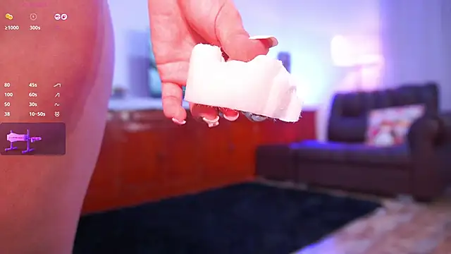 Snapshot of lara_giraldo chatting on November 27, 2025, 12:55 am lara giraldo online show from November 27, 2025, 12:55 am