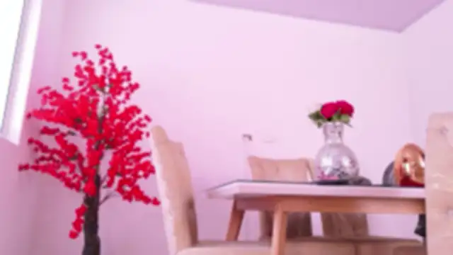 lara giraldo online show from April 10, 2026, 3:08 pm