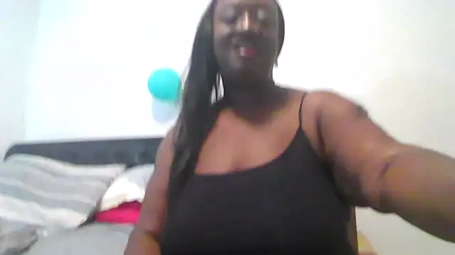 Katiefyi online show from April 11, 2026, 3:47 am