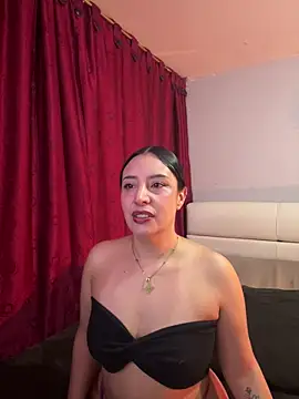 Snapshot of Freyja_soh chatting on June 19, 2026, 2:56 pm Freyja soh online show from June 19, 2026, 2:56 pm