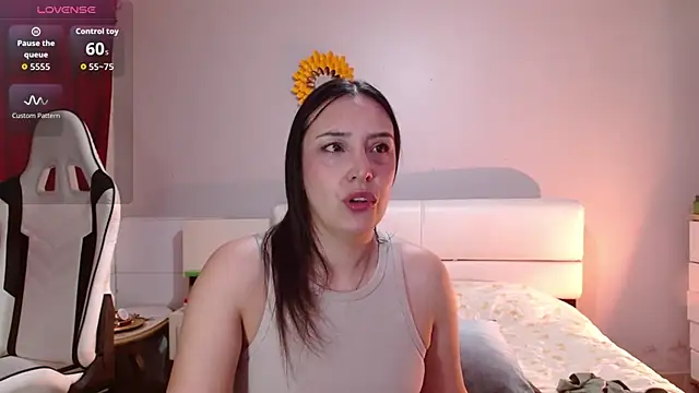 Freyja soh online show from November 19, 2025, 10:43 pm