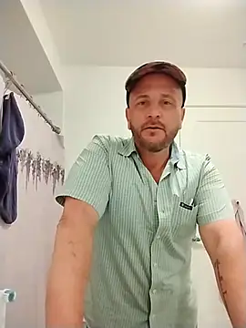 ShaneJames11 online show from April 28, 2026, 8:02 pm