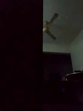 hughug123456 online show from October 11, 2025, 10:44 pm