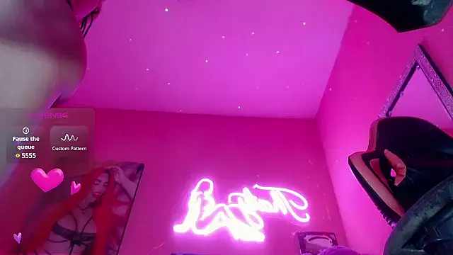 Snapshot of Latinabigcock chatting on June 21, 2026, 2:34 pm Latinabigcock online show from June 21, 2026, 2:34 pm