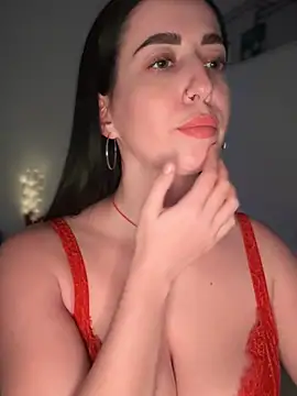 Snapshot of Emylia chatting on December 12, 2024, 12:38 am Emylia online show from December 12, 2024, 12:38 am