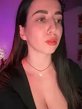 Snapshot of Emylia chatting on December 15, 2024, 1:02 am Emylia online show from December 15, 2024, 1:02 am