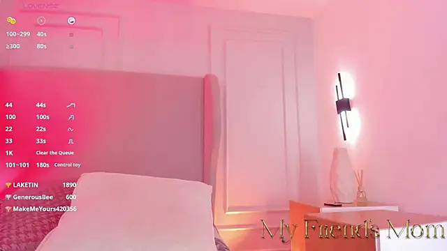 my friends mom online show from March 9, 2025, 11:14 am