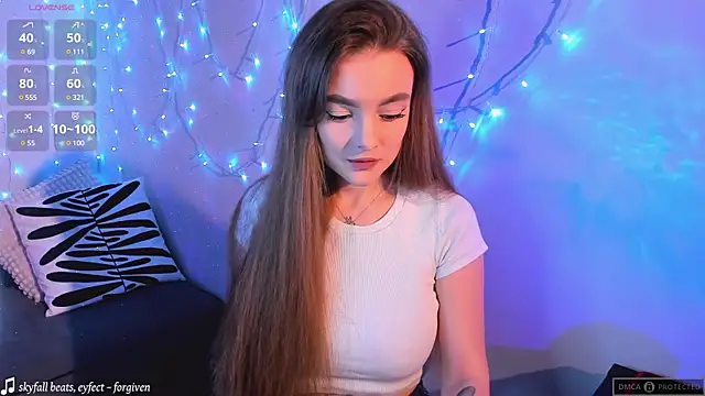 Snapshot of xwiuiwx chatting on February 25, 2025, 6:33 pm xwiuiwx online show from February 25, 2025, 6:33 pm