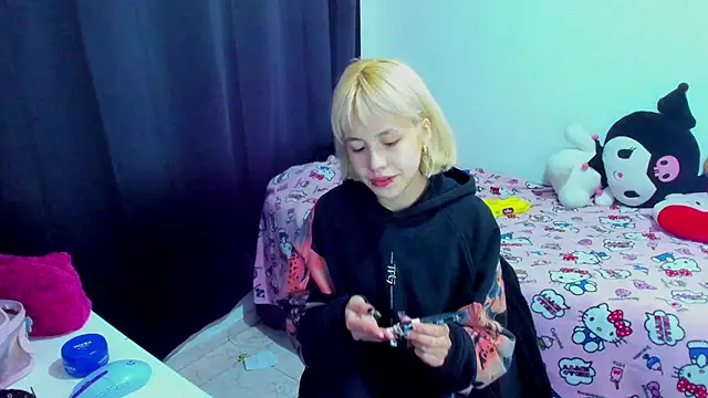 Snapshot of Akane-Mou chatting on March 2, 2026, 4:13 am Akane-Mou online show from March 2, 2026, 4:13 am